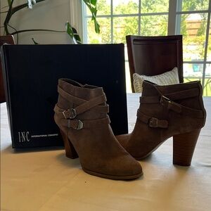 INC International Concepts Women's Taupe Suede Heeled Boots Size 9.5
